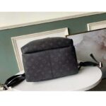 Louis Vuitton LV Unisex Discovery Backpack PM in Supple Monogram Eclipse Coated Canvas - Bild 6