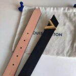 Louis Vuitton LV Unisex Essential V 30mm Belt in Epi Calf Leather-Black - immagine 8