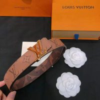 Louis Vuitton LV Unisex LV Iconic 30mm Reversible Belt in Oversized Monogram Reverse Canvas (1)