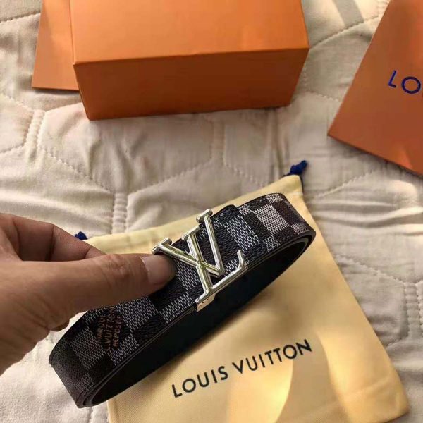 Louis Vuitton LV Unisex LV Initiales 30mm Reversible Belt in Damier Canvas-Grey (3)
