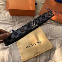 Louis Vuitton LV Unisex LV Initiales 30mm Reversible Belt in Damier Canvas-Grey (1)