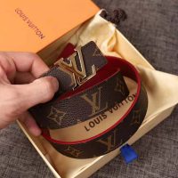 Louis Vuitton LV Unisex LV Initials Buckle 30mm Reversible Belt in Monogram Canvas Leather (1)
