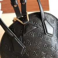 Louis Vuitton LV Unisex LV Moon Backpack in Smooth Calfskin Leather-Black (1)