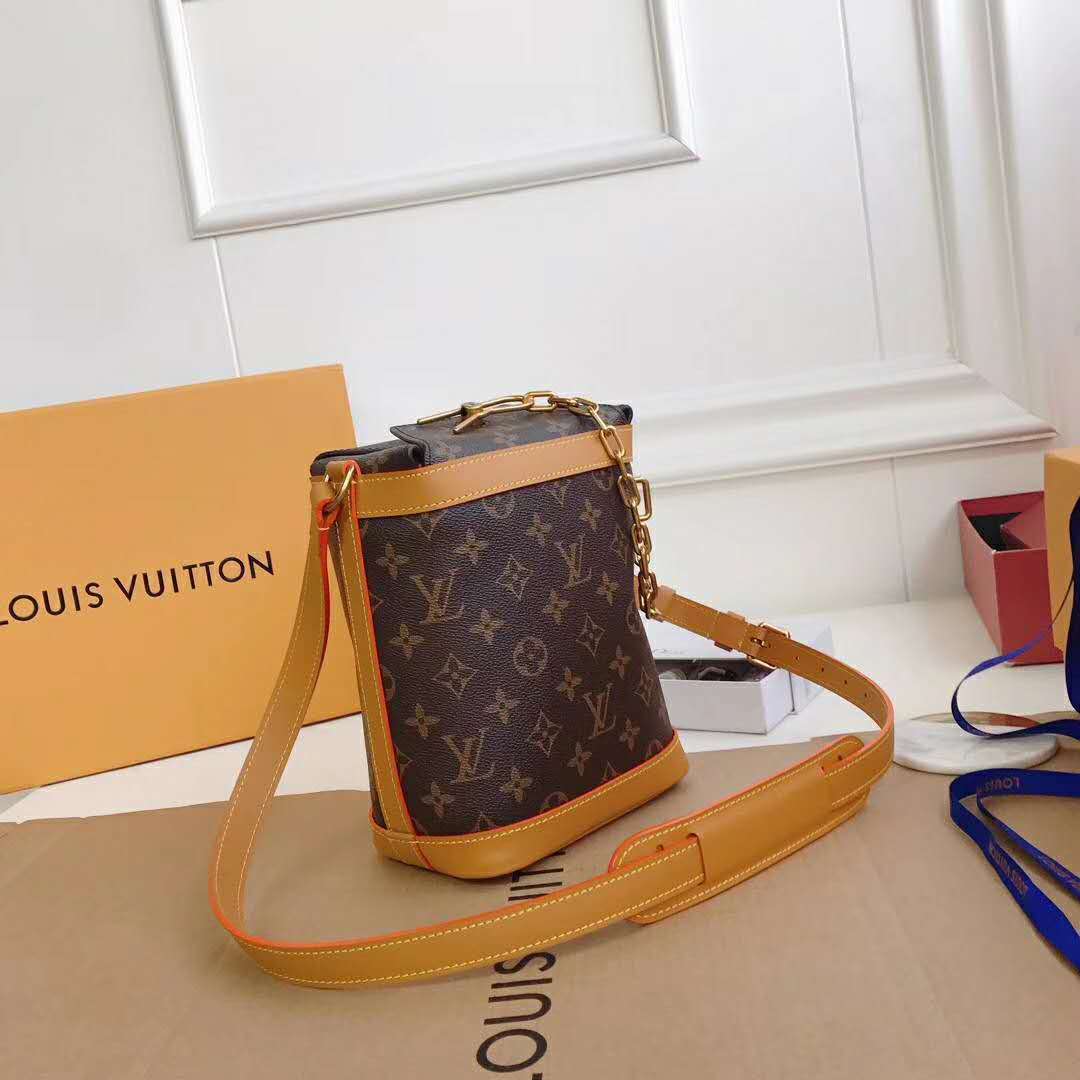Milk box leather weekend bag Louis Vuitton Black in Leather - 19536768