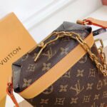 Louis Vuitton LV Unisex Milk Box Bag in Monogram Coated Canvas and Natural Leather - immagine 15