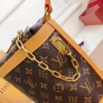 Louis Vuitton LV Unisex Milk Box Bag in Monogram Coated Canvas and Natural Leather - immagine 12
