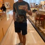 Louis Vuitton LV Unisex Phone Box Bag in Monogram Coated Canvas-Brown - immagine 12