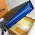 Louis Vuitton LV Unisex Pochette Voyage MM Bag in Epi Leather - Imagen 7