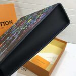 Louis Vuitton LV Unisex Pochette Voyage MM Bag in Monogram Eclipse Coated Canvas - immagine 9