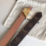 Louis Vuitton LV Unisex V Essential 30mm Belt in Monogram Canvas and Calf Leather - Image 7