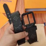 Louis Vuitton LV Unisex Voyager 35mm Belt in Monogram Eclipse Canvas-Grey - Imagen 6