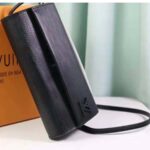 Louis Vuitton LV Women Cléry Pochette Bag in Epi Grained Cowhide Leather-Black - Bild 3