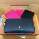 Louis Vuitton LV Women Félicie Pochette Bag in Elegant Black Leather - immagine 5