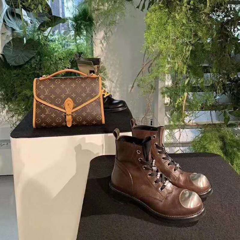 Louis Vuitton's Sac Recoleta Is Now Reimagined As The WOC Ivy