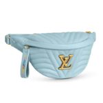 Riñonera Louis Vuitton LV New Wave para mujer en piel de becerro acolchada color aguamarina