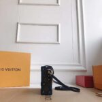 Louis Vuitton LV Women Petite Malle Handbag in Calf Leather and Monogram Coated Canvas - Bild 8