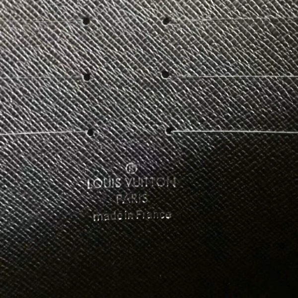 Louis Vuitton LV Men Pochette Voyage MM Damier Graphite Coated Canvas (10)