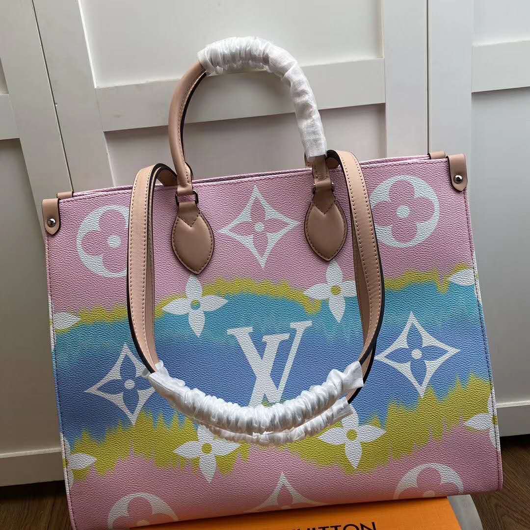 Louis Vuitton Escale Onthego GM, Women's Fashion, Bags & Wallets,  Cross-body Bags on Carousell