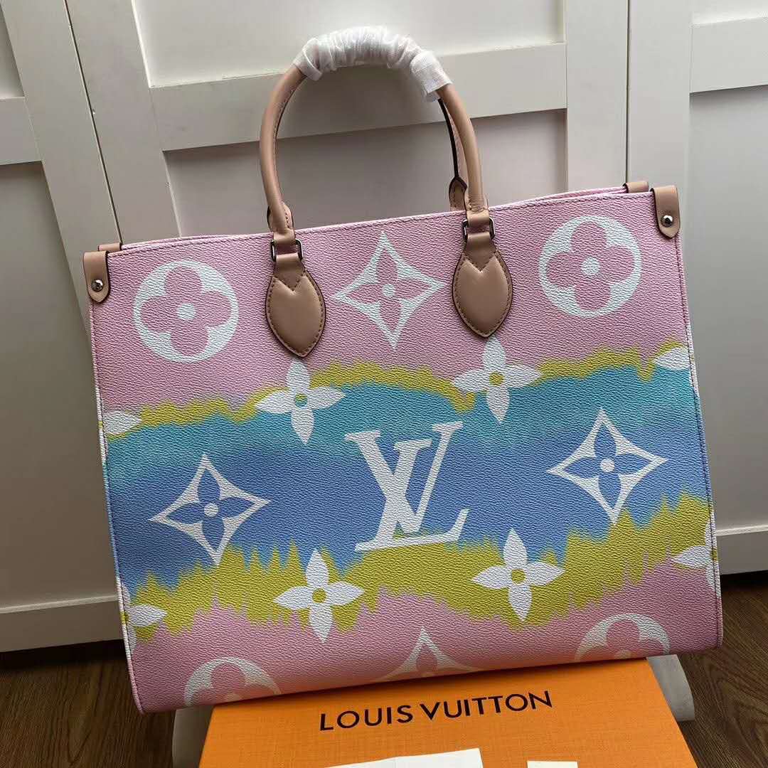 Louis Vuitton Escale Onthego GM, Women's Fashion, Bags & Wallets,  Cross-body Bags on Carousell