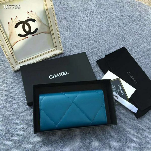 Chanel Women Chanel 19 Flap Wallet Shiny Lambskin Leather-Blue (5)
