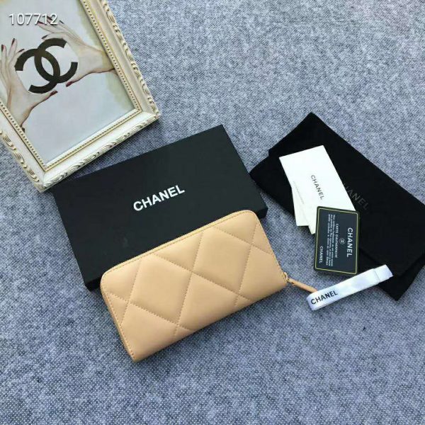 Chanel Women Chanel 19 Long Zipped Wallet Lambskin Leather-Beige (3)