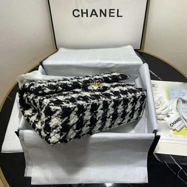 Chanel Women Classic Handbag in Tweed & Gold-Tone Metal-Black (4)