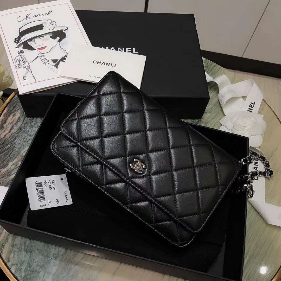 chanel classic quilted woc bag