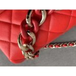 Chanel Women Flap Bag Lambskin Resin & Gold-Tone Metal-Red - Imagen 9