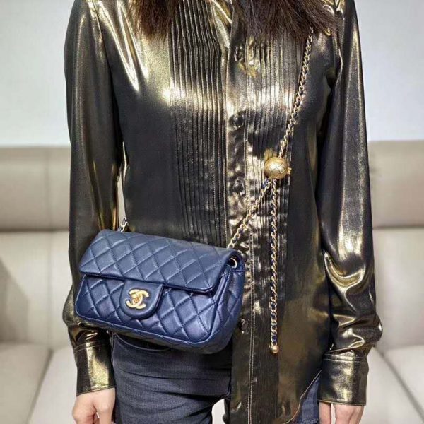 Chanel Women Flap Bag in Lambskin Leather-Navy (2)