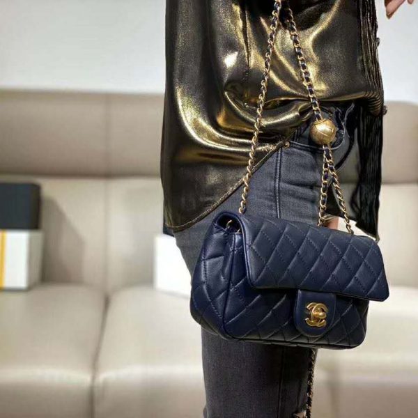 Chanel Women Flap Bag in Lambskin Leather-Navy (5)