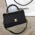 Chanel Women Flap Bag with Top Handle in Grained Calfskin-Black - Imagen 2