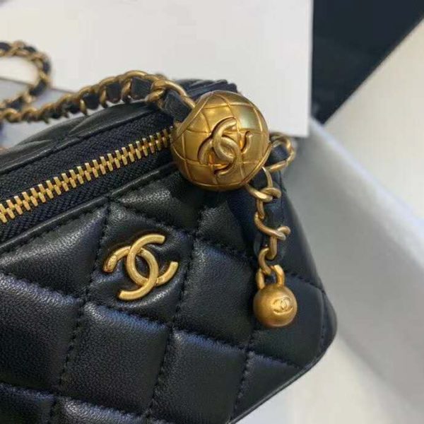 Chanel Women Small Classic Box with Chain in Lambskin-Black (14)