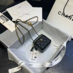 Chanel Women Small Classic Box with Chain in Lambskin-Black - Imagen 2