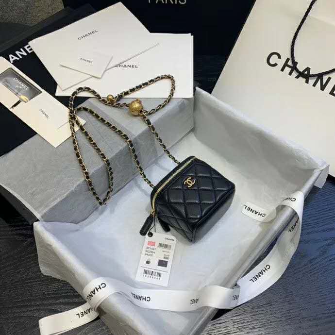 Chanel Women Small Classic Box with Chain in Lambskin-Black - LULUX