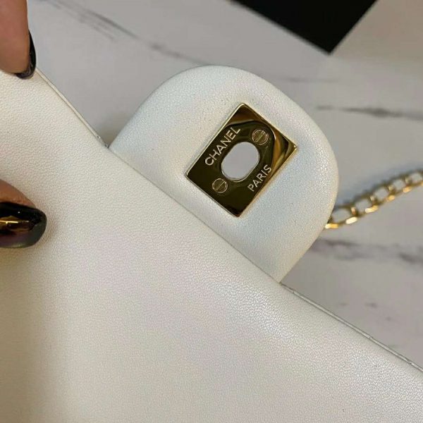 Chanel Women Small Flap Bag Grained Calfskin & Gold-Tone Metal (9)