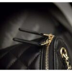 Chanel Women Small Mini Vanity with Classic Chain Lambskin-Black - Imagen 11
