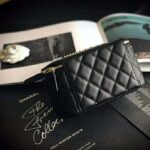 Chanel Women Small Vanity with Classic Chain Grained Calfskin Leather - Imagen 3