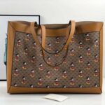 Gucci GG Women Disney x Gucci Medium Tote GG Supreme Canvas - immagine 4