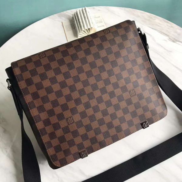 Louis Vuitton LV Men District MM Bag Damier Ebene Canvas (2)