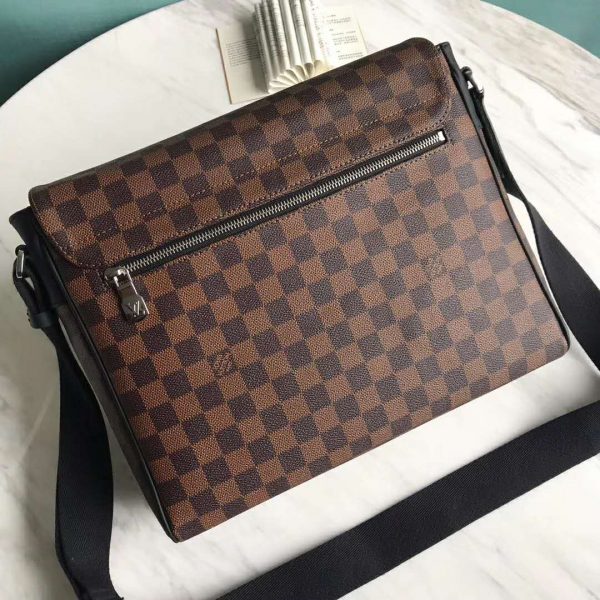 Louis Vuitton LV Men District MM Bag Damier Ebene Canvas (3)