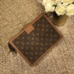 Louis Vuitton LV Women Pochette Dauphine Monogram Canvas-Brown - immagine 3