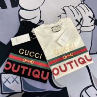 Gucci GG Men’s Gucci Boutique Print Oversize T-Shirt-Black