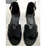Hermes Women Santorini Sandal in Epsom Calfskin-Black - Image 2