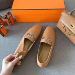 Hermes Women Time Loafer Goatskin with Detailed Openwork Hardware-Brown - Bild 7