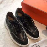 Hermes Women Turn Sneaker in Calfskin Saddle Stitch Detail-Black - immagine 6