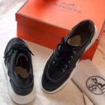 Hermes Women Turn Sneaker in Calfskin Saddle Stitch Detail-Black - immagine 7