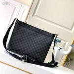 Louis Vuitton LV Men Mick MM Bag Damier Ebene Canvas - immagine 3