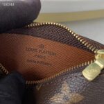 Louis Vuitton LV Unisex Key Pouch Iconic Monogram Canvas-Brown - immagine 8