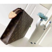 Louis Vuitton LV Unisex Toiletry Pouch 26 Monogram Canvas-Brown