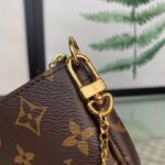Louis Vuitton LV Women Mini Pochette Accessoires in Monogram Canvas - immagine 7